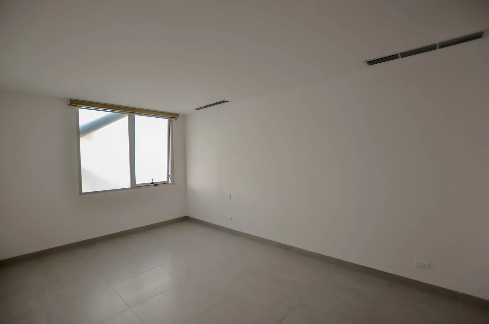 Suite en venta en Edificio Quo sector norte de Guayaquil – Foto 3