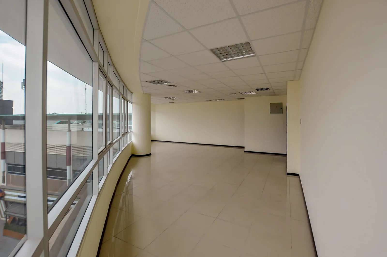 Oficina en alquiler en Torres del Mall sector norte de Guayaquil – Foto 2