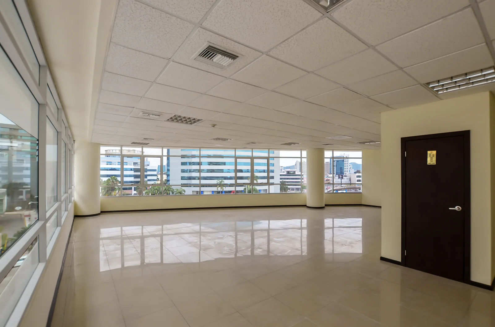 Oficina en alquiler en Torres del Mall sector norte de Guayaquil – Foto 2