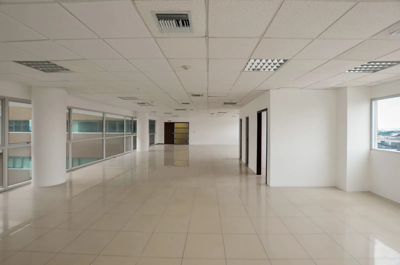Oficina en alquiler en Torres del Mall sector norte de Guayaquil – Foto 2