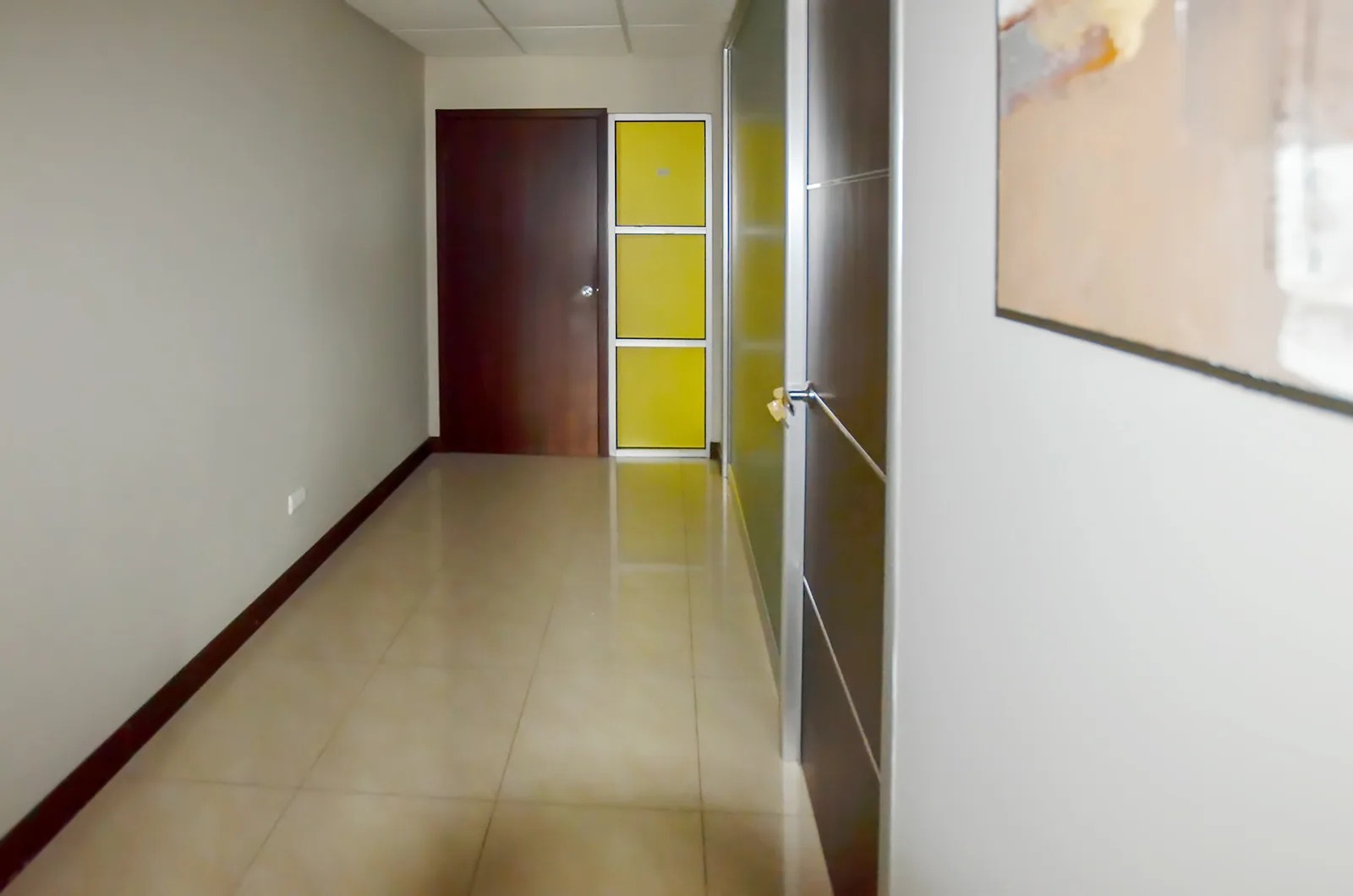 Oficina en alquiler en Trade Building sector norte de Guayaquil – Foto 4