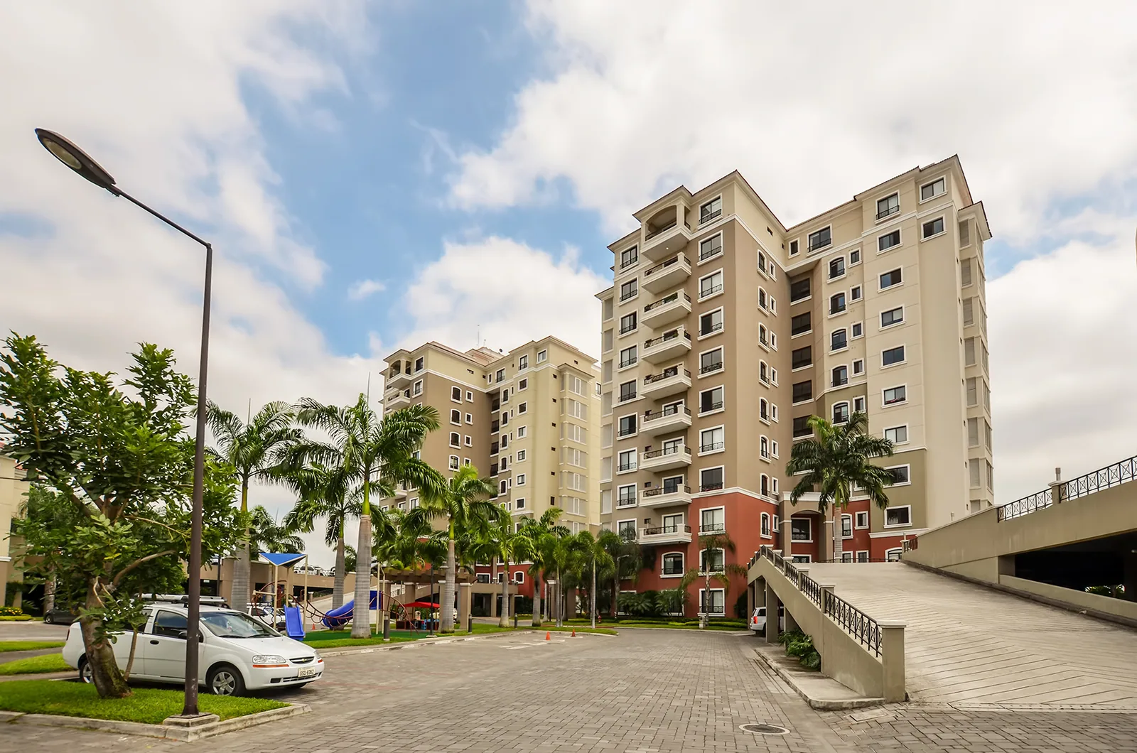 Departamento en venta en Manglero Vista sector vía a Samborondón – Foto 1