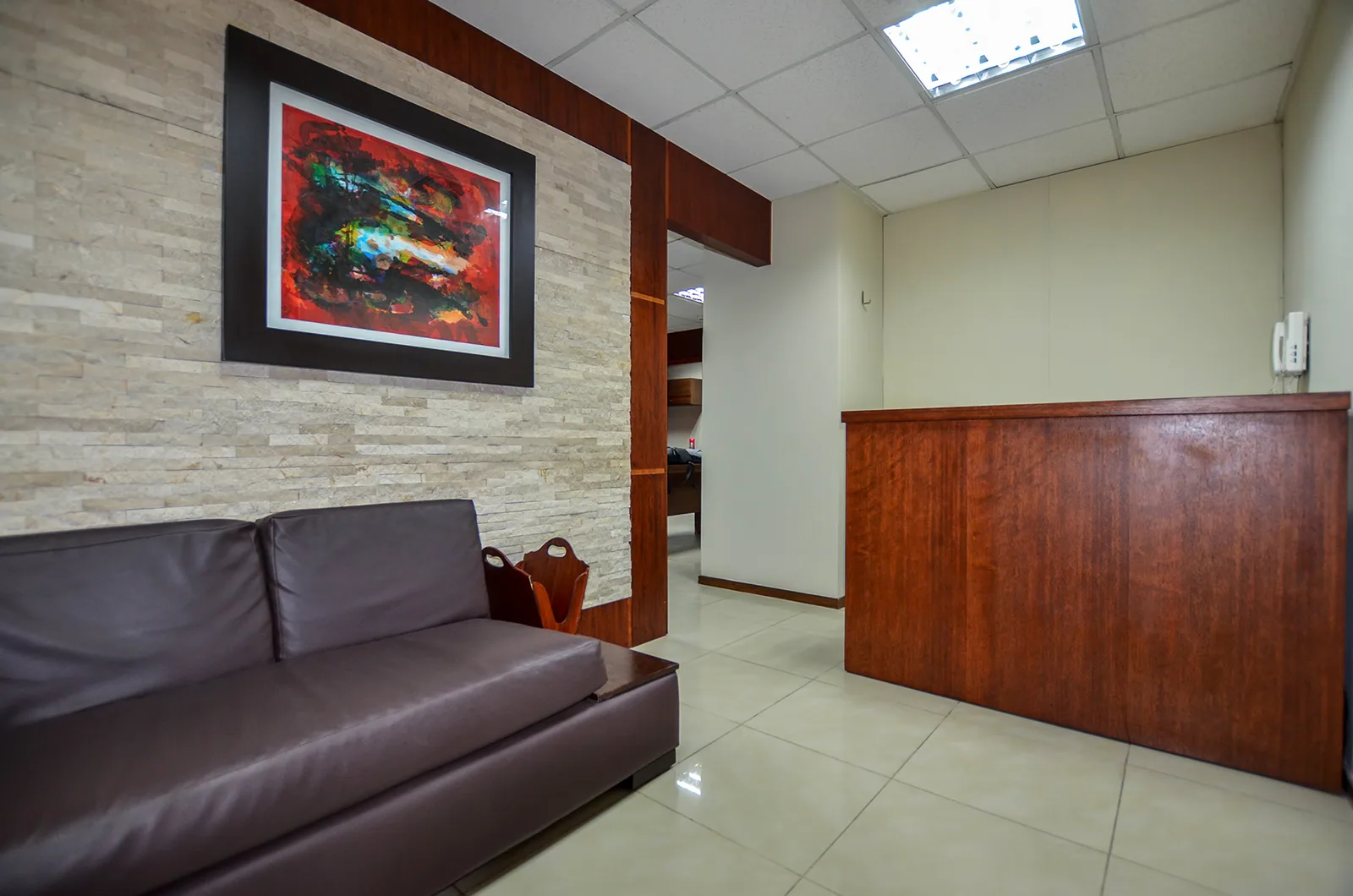 Oficina en alquiler en Trade Building sector norte de Guayaquil – Foto 2