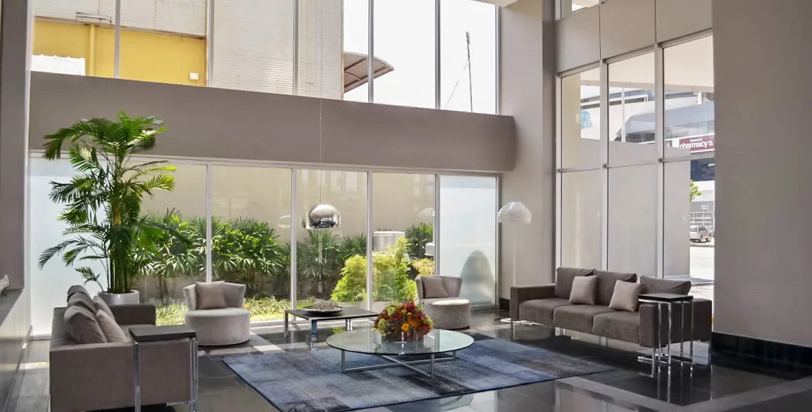 Suite en venta en Edificio QUO sector norte de Guayaquil – Foto 1