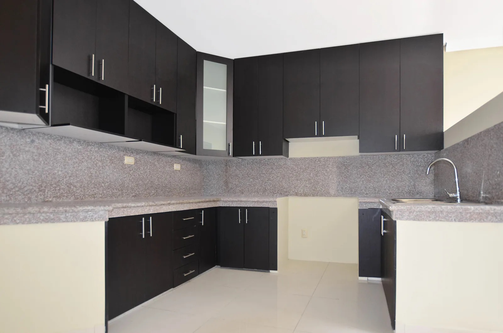 Departamento en venta en Ceibos Norte sector Los Ceibos Guayaquil – Foto 2