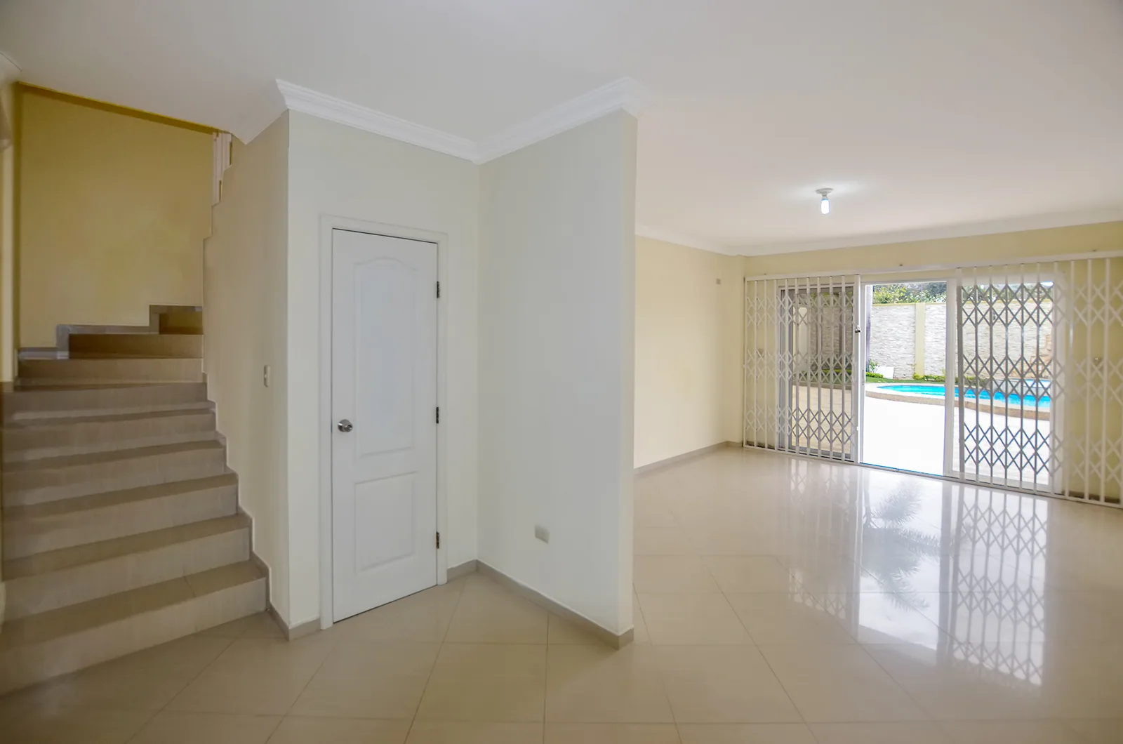 Casa en alquiler en Portal al Sol Vía a la Costa Guayaquil – Foto 2