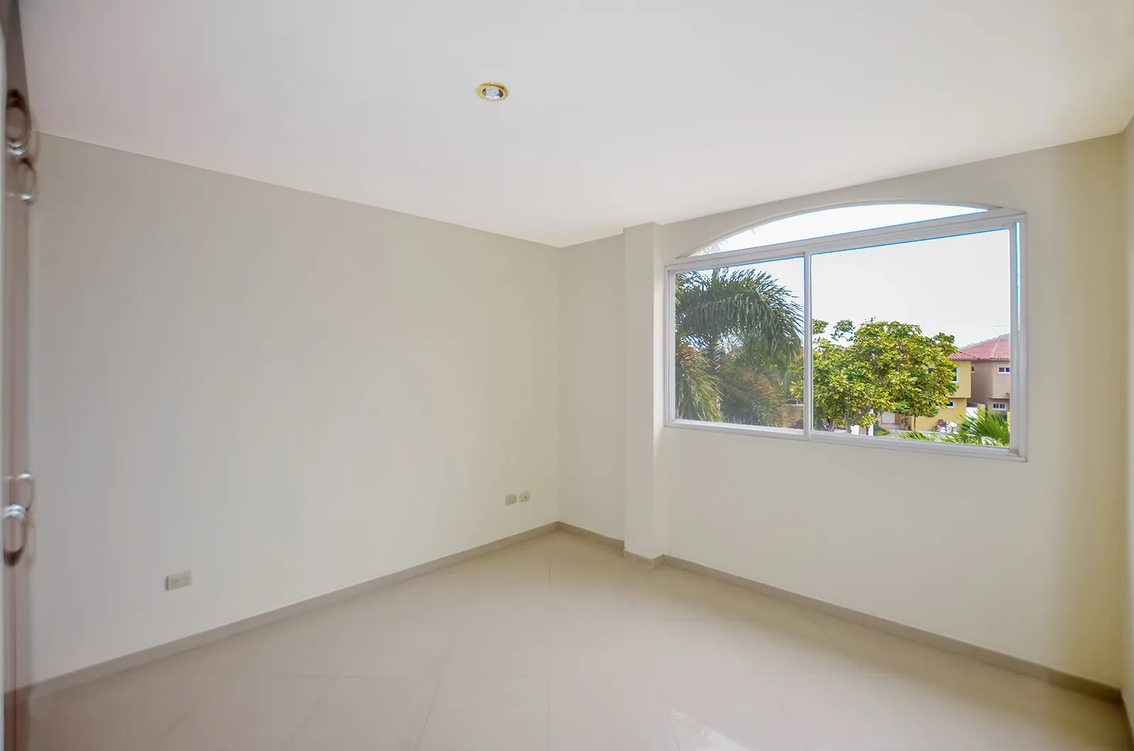 Casa en alquiler en Portal al Sol Vía a la Costa Guayaquil – Foto 4