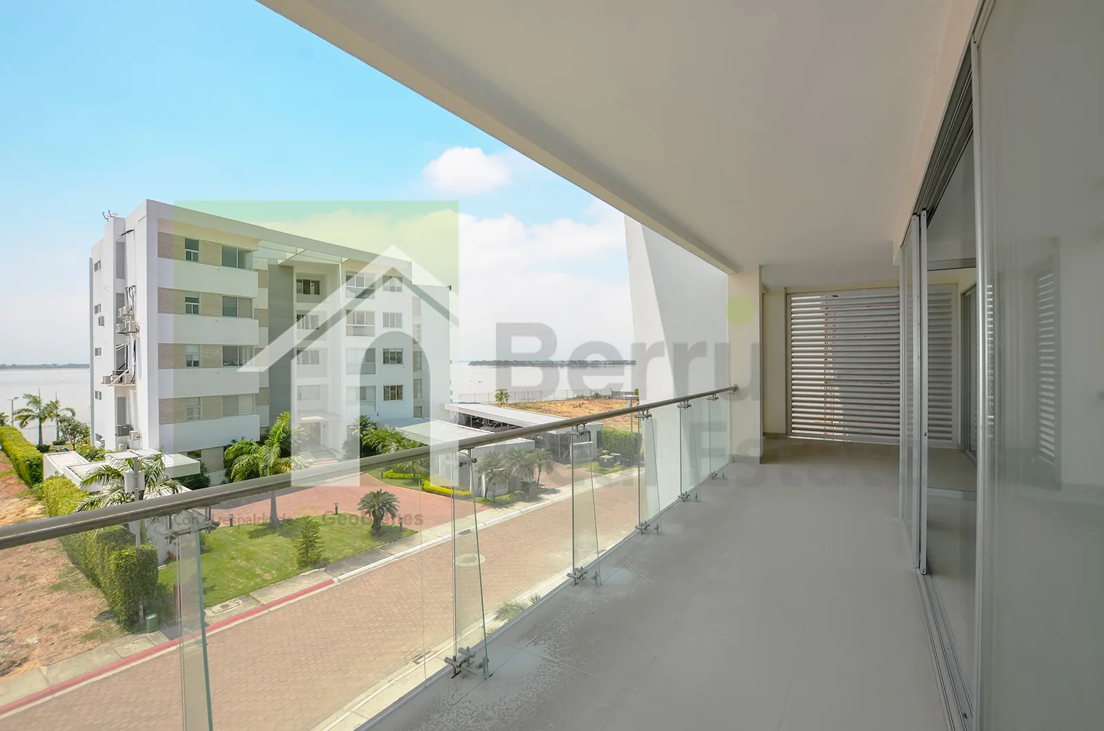 Departamento en venta en Isla Mocolí urbanización Dubai Samborondón – Foto 1