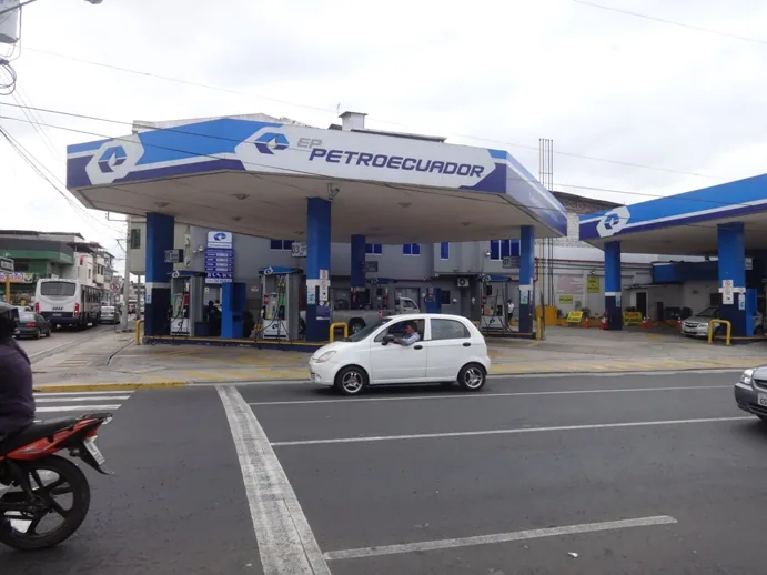 Gasolinera en venta ubicada en la zona Centro de Guayaquil Ecuador – Foto 2