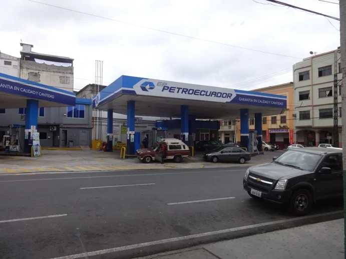 Gasolinera en venta ubicada en la zona Centro de Guayaquil Ecuador – Foto 4