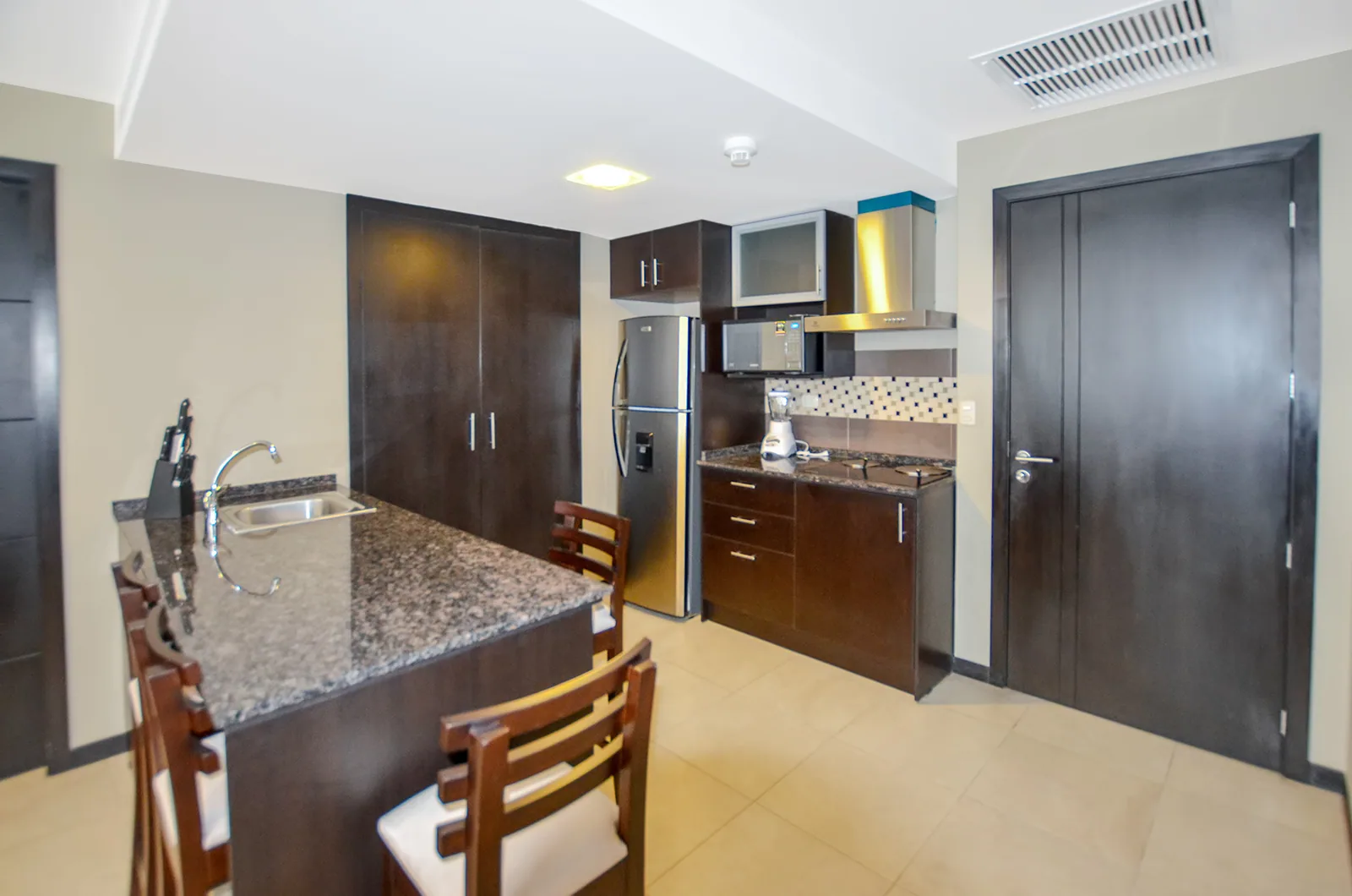 Departamento en alquiler en Bellini IV centro de Guayaquil – Foto 2