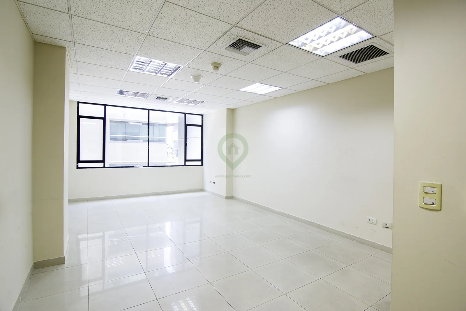 Oficina en alquiler en Professional Center norte de Guayaquil – Foto 3