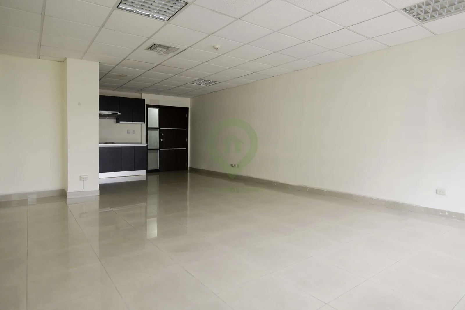 Oficina en alquiler en Centro Empresarial Colón norte de Guayaquil – Foto 3