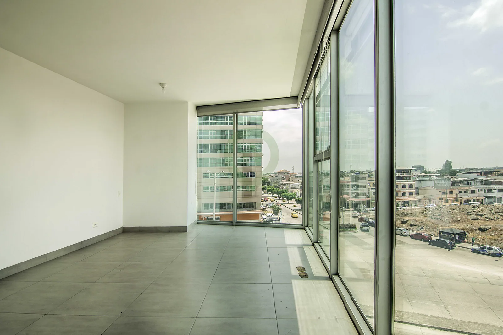 Departamento en venta en Edificio QUO norte de Guayaquil – Foto 4