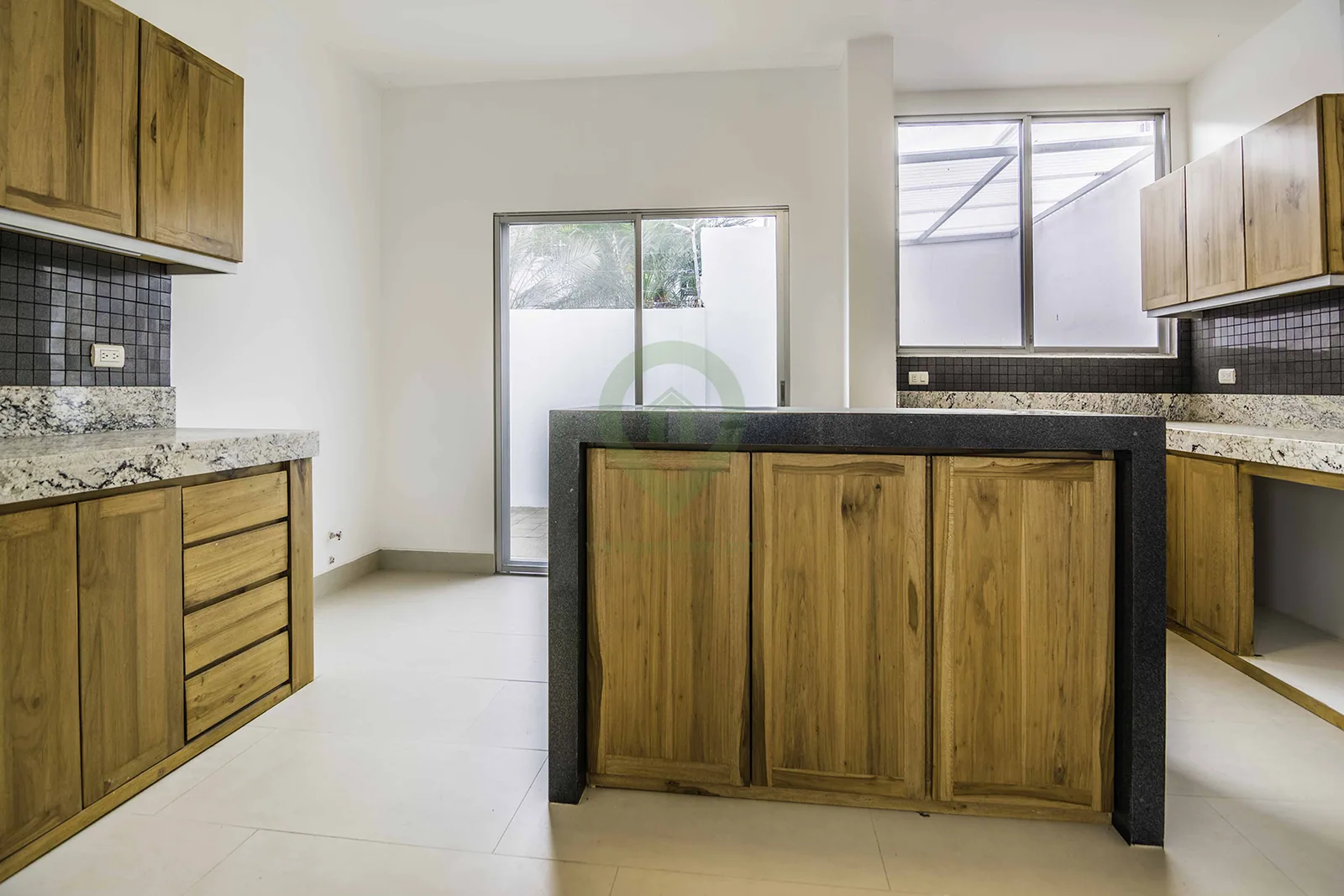 Departamento en Venta en Condominio Montelimar 2 Vía a Samborondón – Foto 4