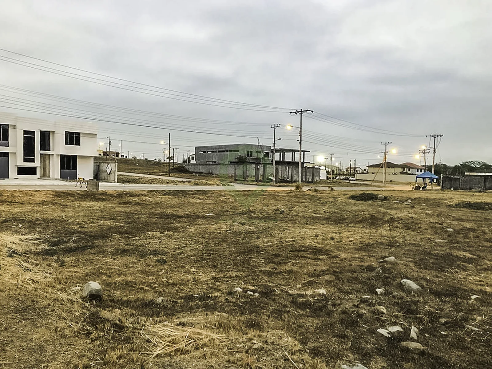 Terreno en venta en Urbanización El Condado vía a Samborondón - La Aurora – Foto 2