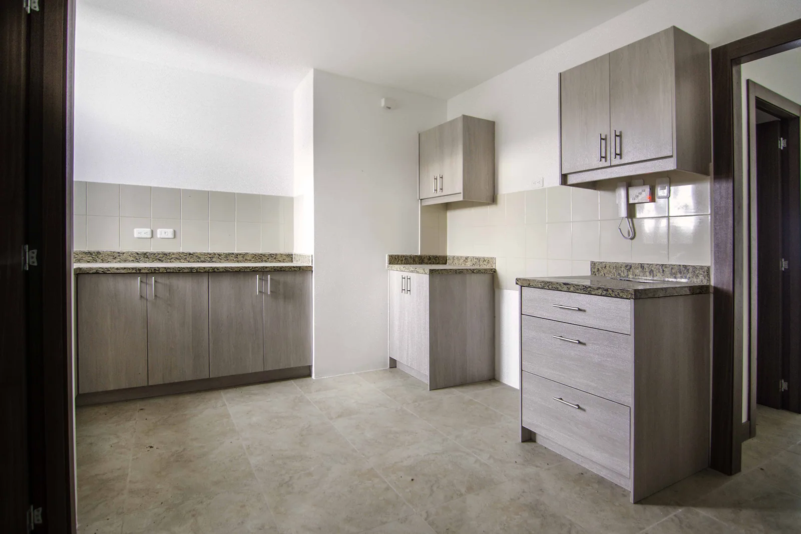 Departamento en alquiler en Villas del Bosque vía a la Costa - Guayaquil – Foto 3