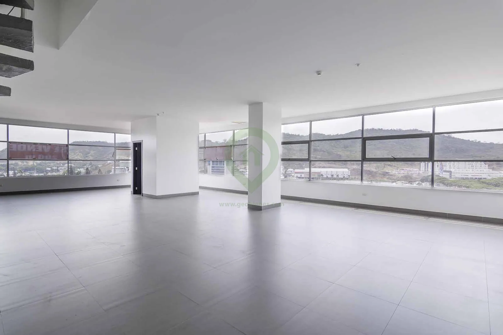 Oficina en alquiler en Olivos Tower Los Ceibos - Guayaquil – Foto 3