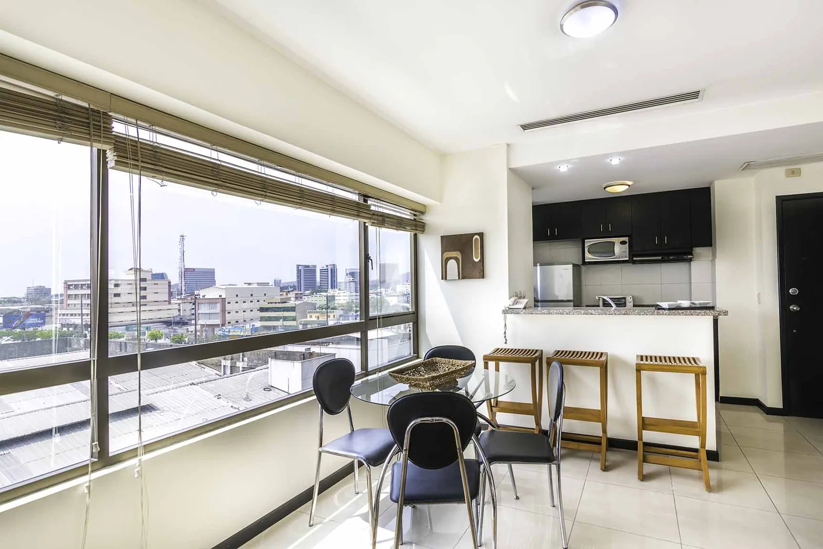 Suite en alquiler en Torre Sol II norte de Guayaquil – Foto 3