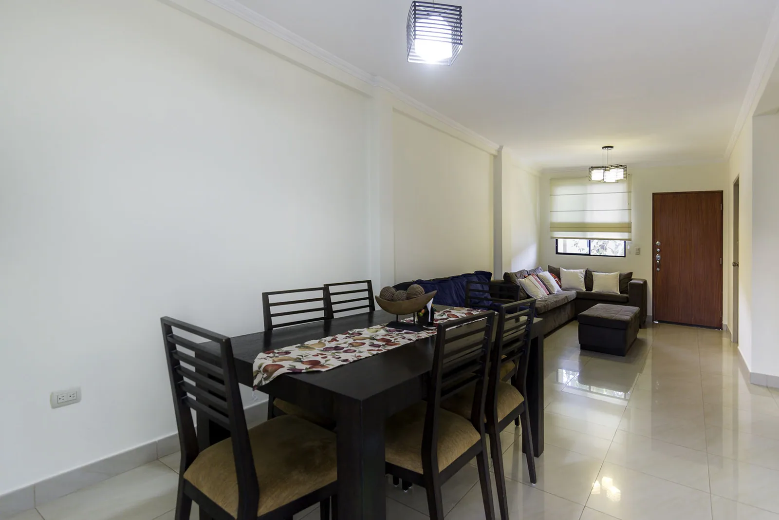 Casa en venta en Urbanización Milann vía a Samborondón – Foto 3