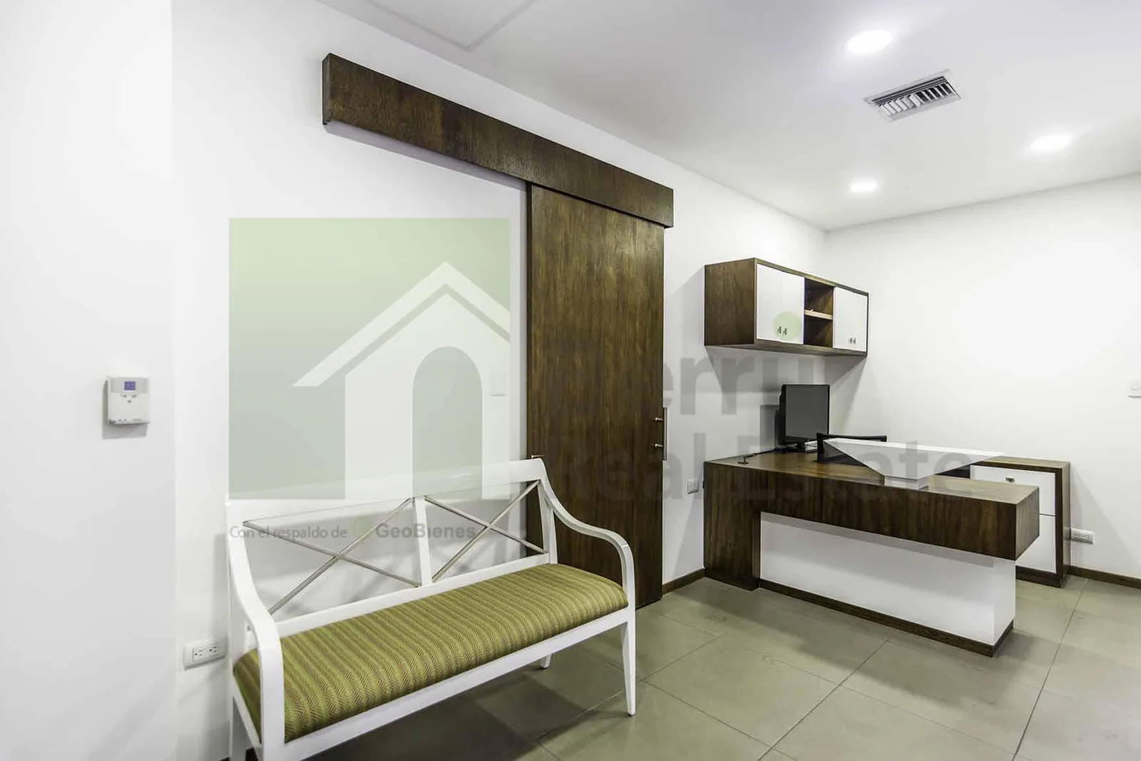 Oficina en venta en Sky Building norte de Guayaquil – Foto 4