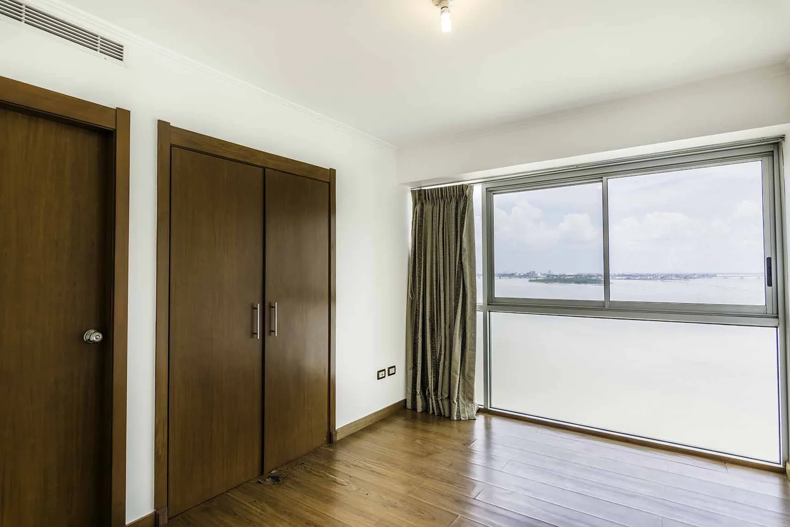 Departamento en Venta en Riverfront I, Puerto Santa Ana – Foto 5
