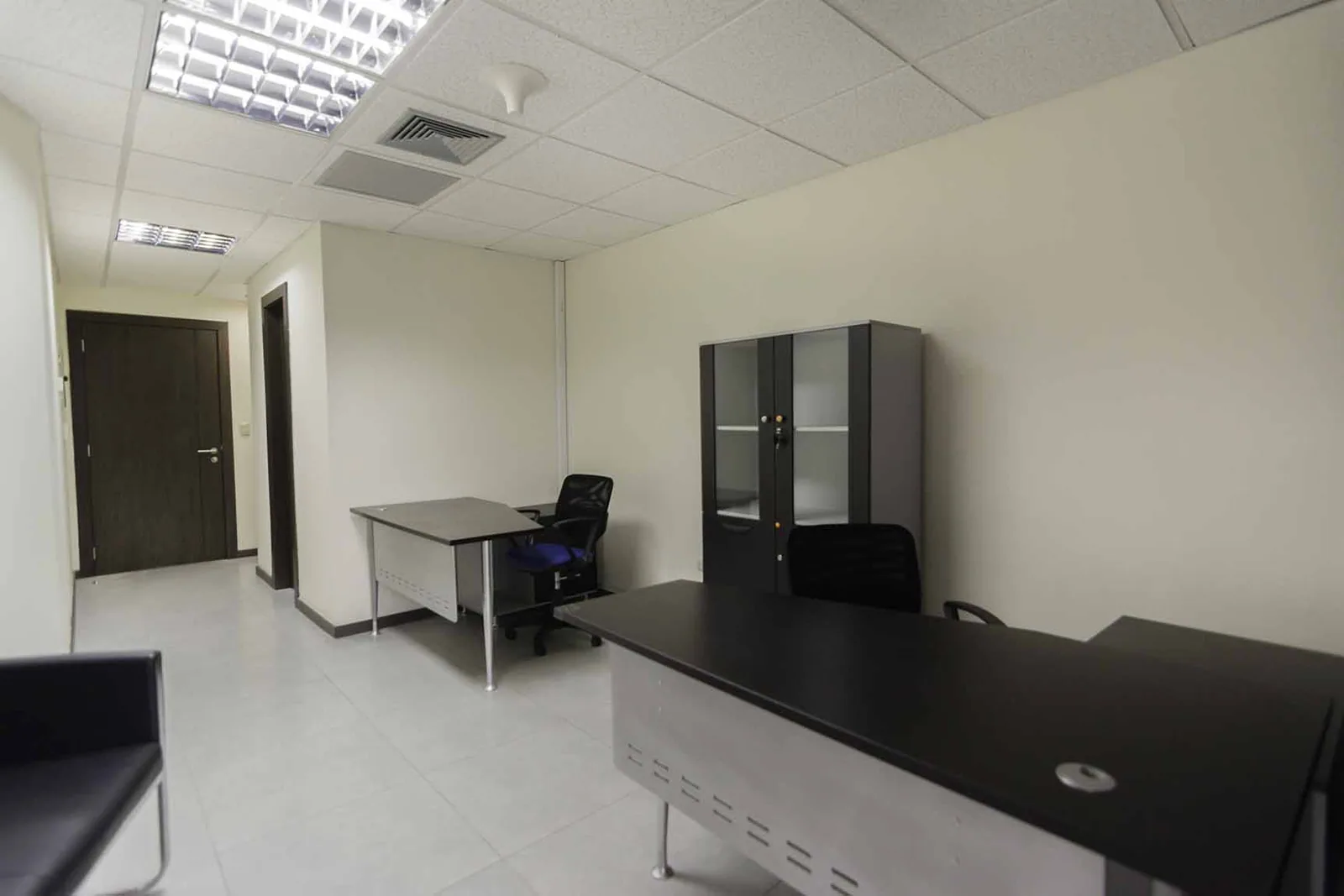 Oficina en Alquiler Edificio The Point, Puerto Santa Ana, Centro de Guayaquil – Foto 4