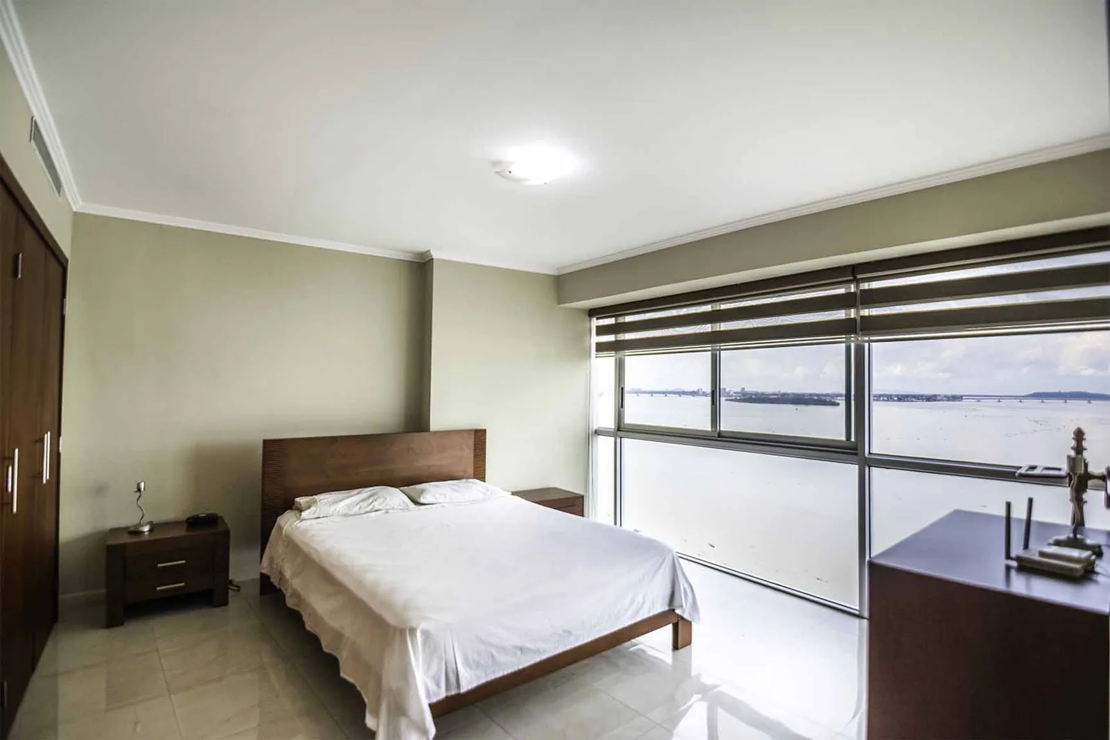 Departamento en Alquiler Edificio Riverfront II, Puerto Santa Ana, Guayaquil – Foto 5