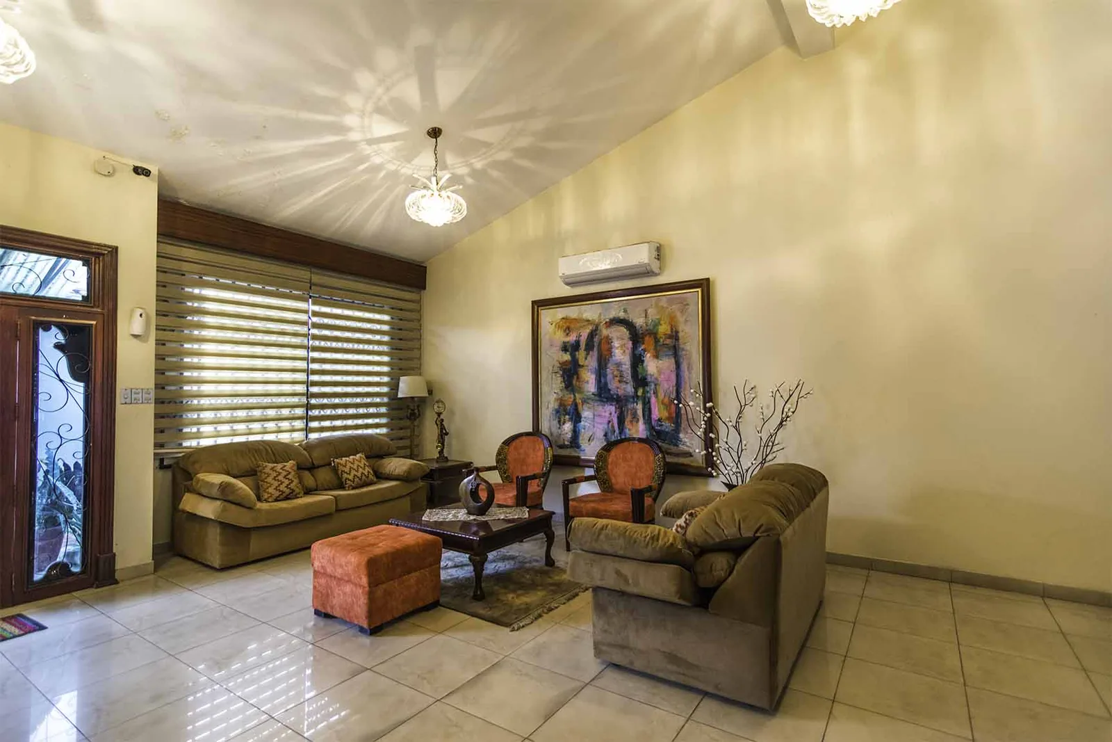 Casa en Alquiler en Urdesa, calle Cedros Norte de Guayaquil