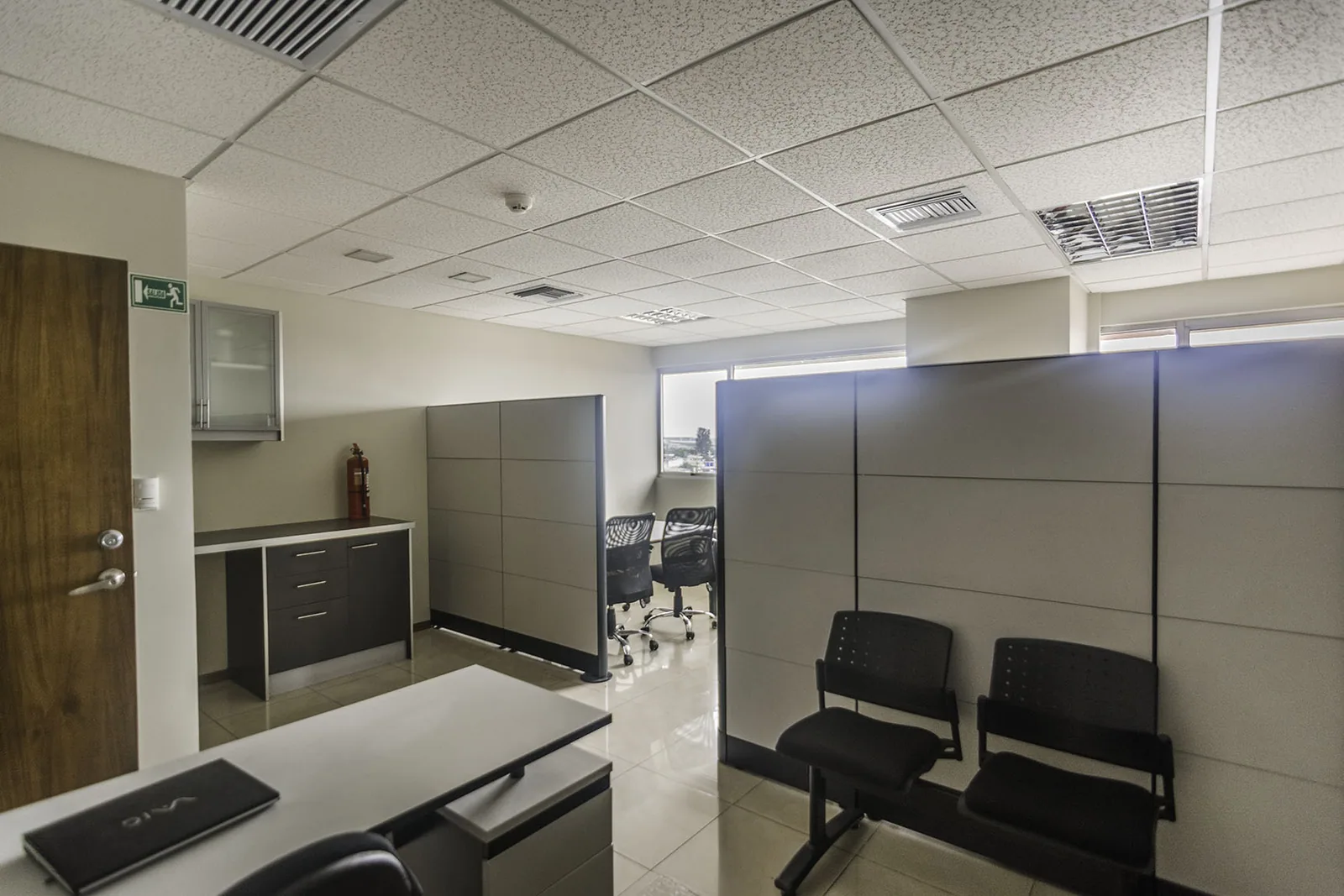 Oficina en Alquiler en Trade Building, Norte de Guayaquil – Foto 4