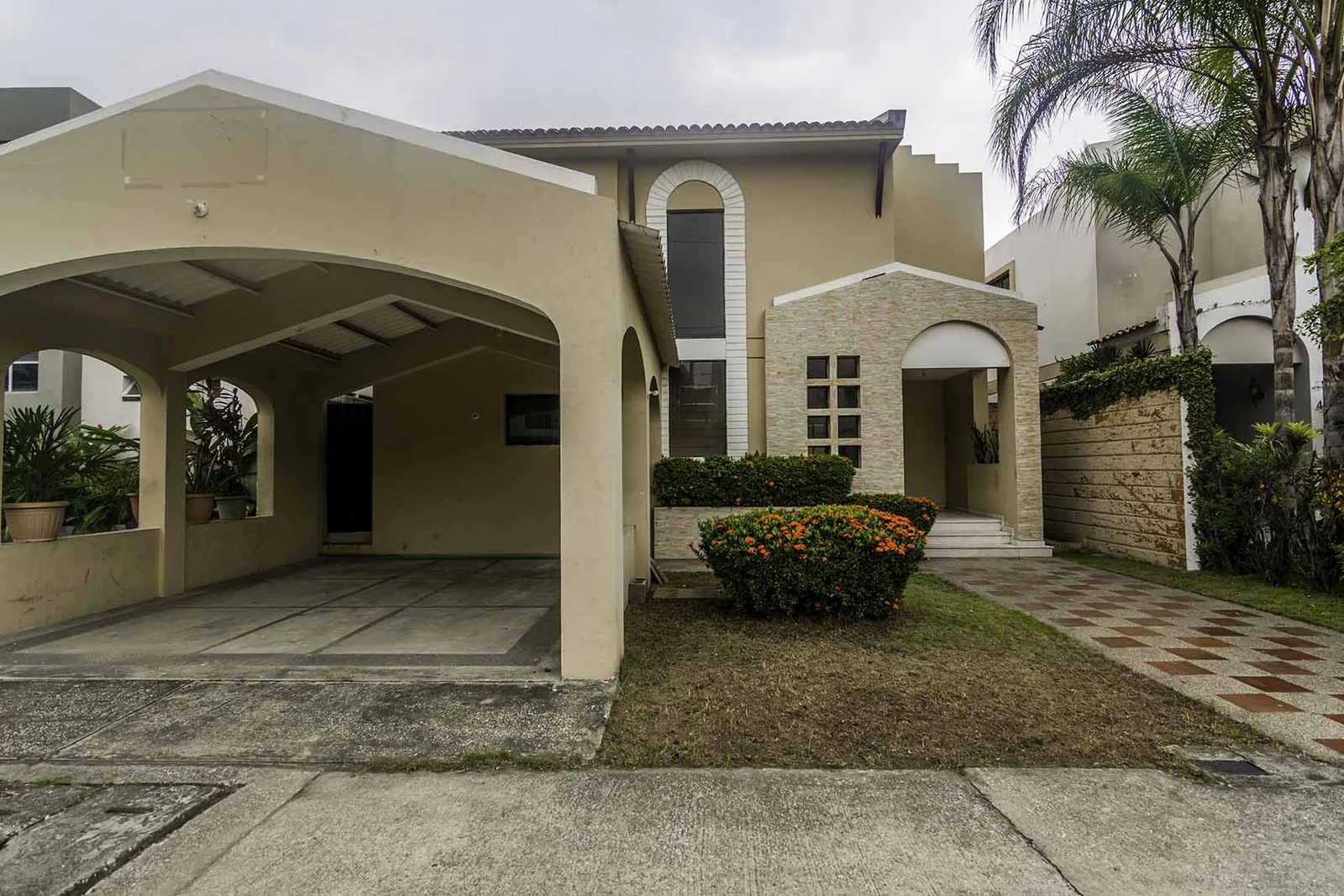Casa en venta en Urbanización Villa Nueva,  Vía a Samborondón 