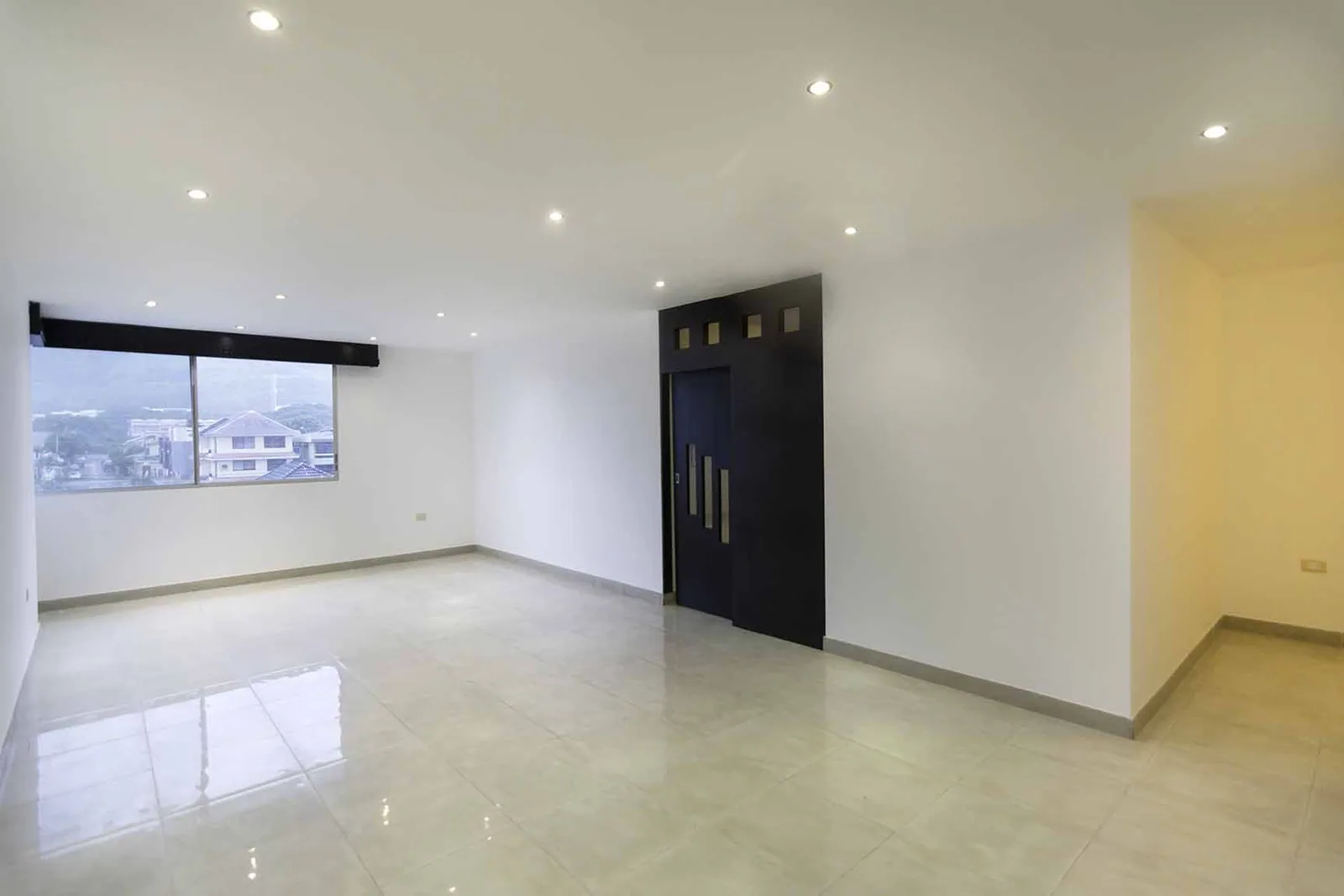 Departamento en Venta en Santa Cecilia, Ceibos – Foto 2