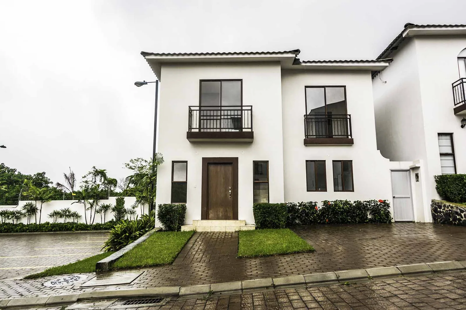 Casa en Venta Urb. Villas del Bosque - Vía a La Costa
