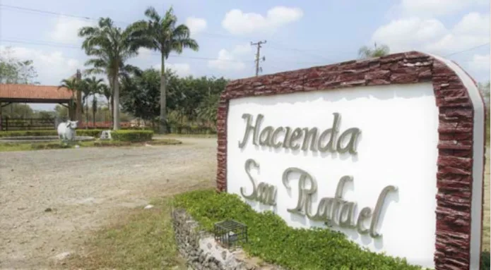 Hacienda en venta, Bucay, Ecuador   – Foto 3