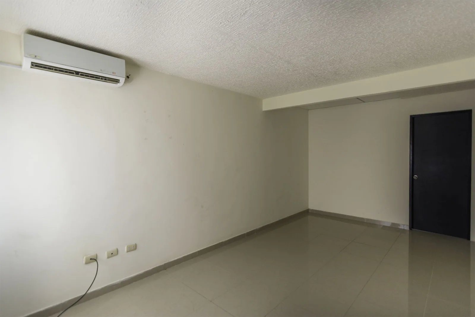 Casa en Venta Urb. Villas del Rey, Vía a Daule  – Foto 1