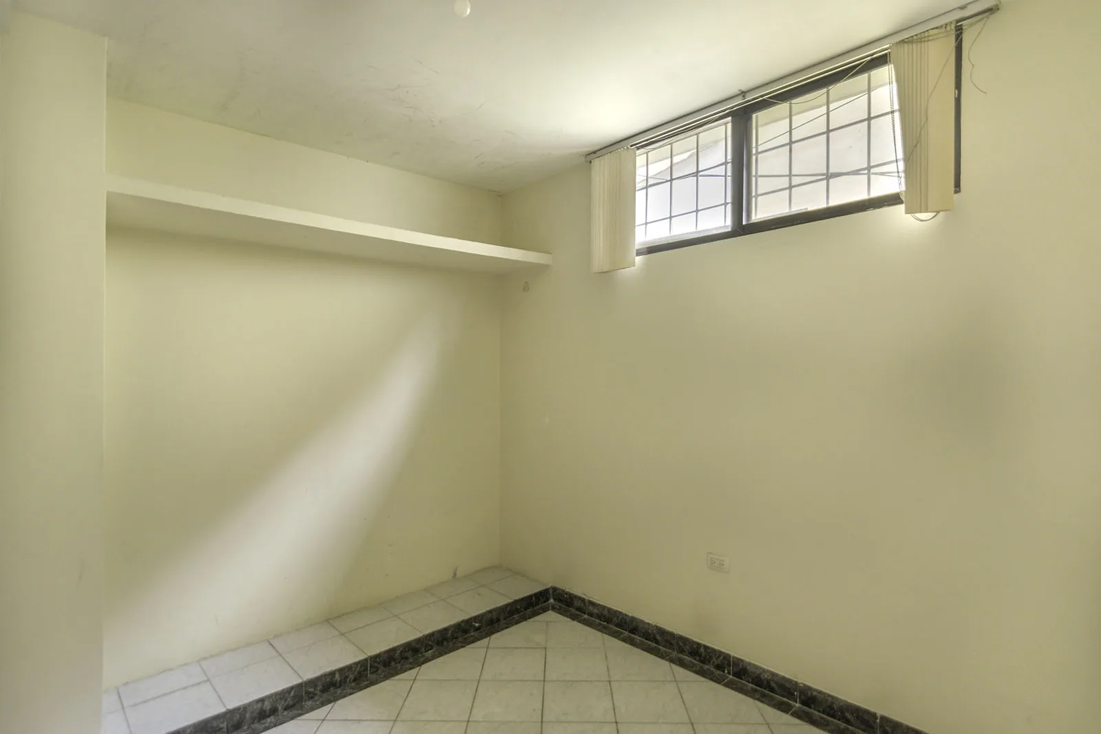 Departamento en venta Alborada X etapa, Norte de Guayaquil. – Foto 2