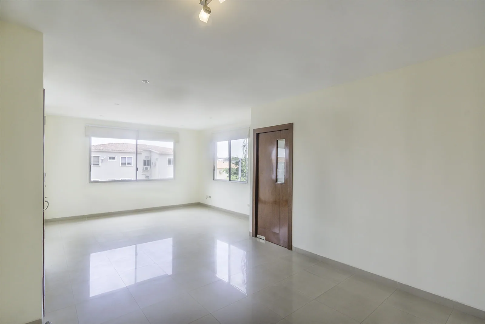 Departamento en alquiler Urbanización Central Park, Vía Samborondón – Foto 3