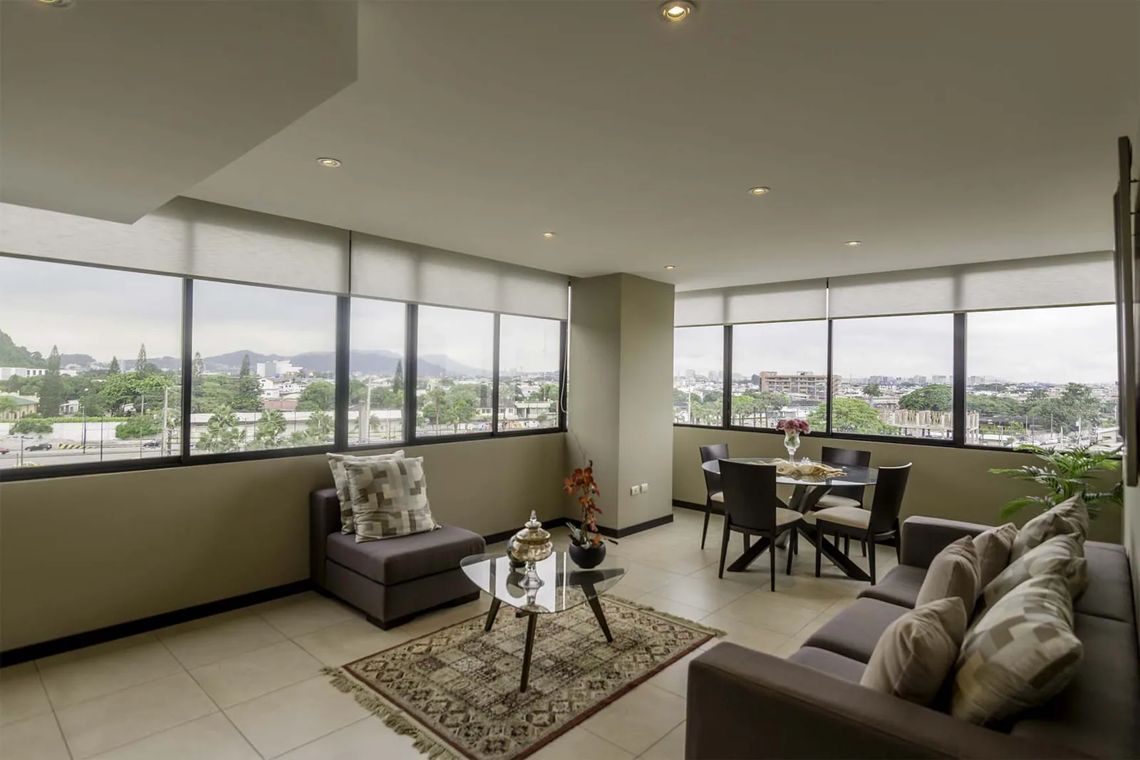 Departamento en alquiler Edificio Bellini IV, Puerto Santa Ana, Guayaquil  – Foto 2