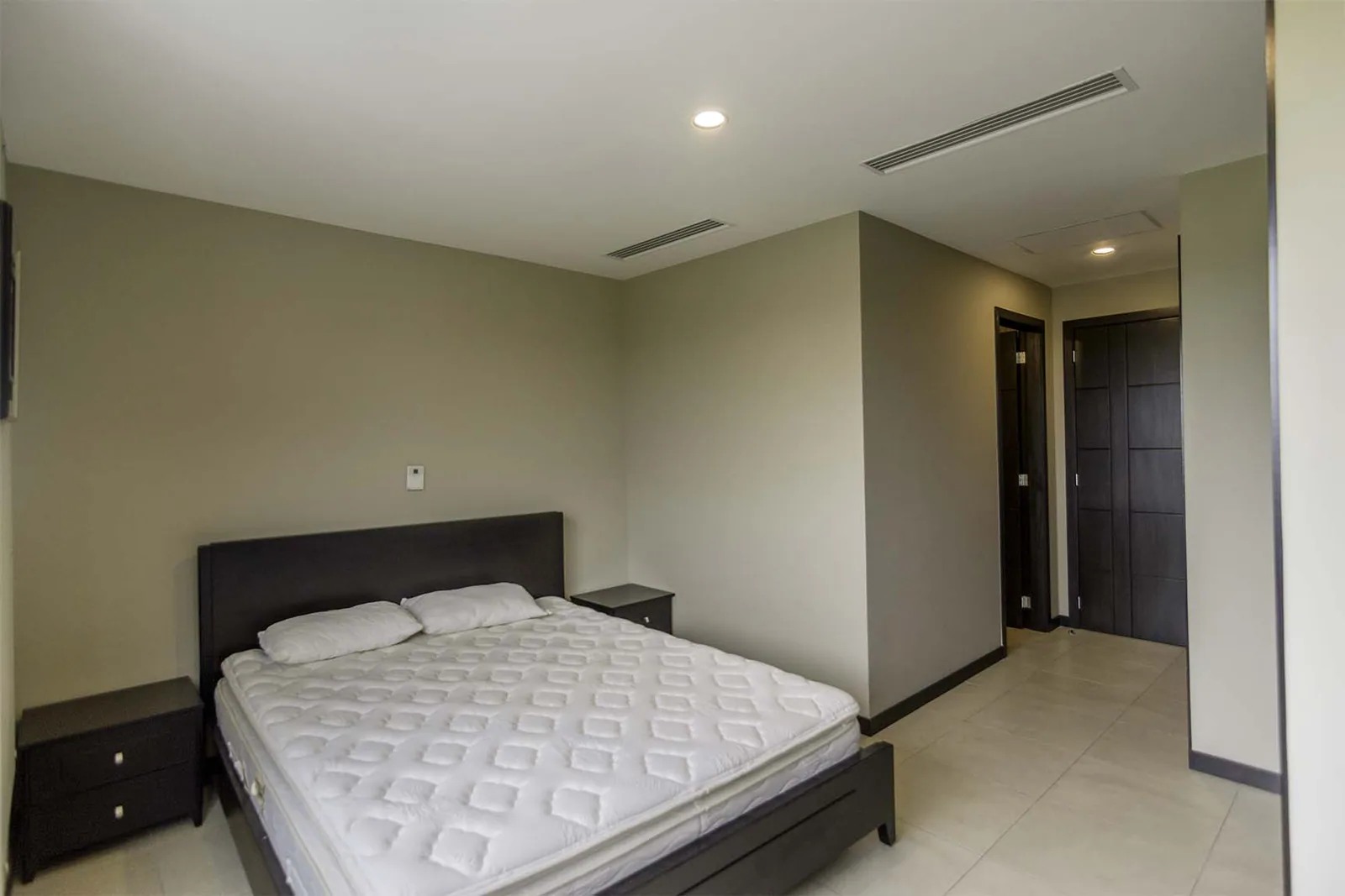 Departamento en alquiler Edificio Bellini IV, Puerto Santa Ana, Guayaquil  – Foto 5