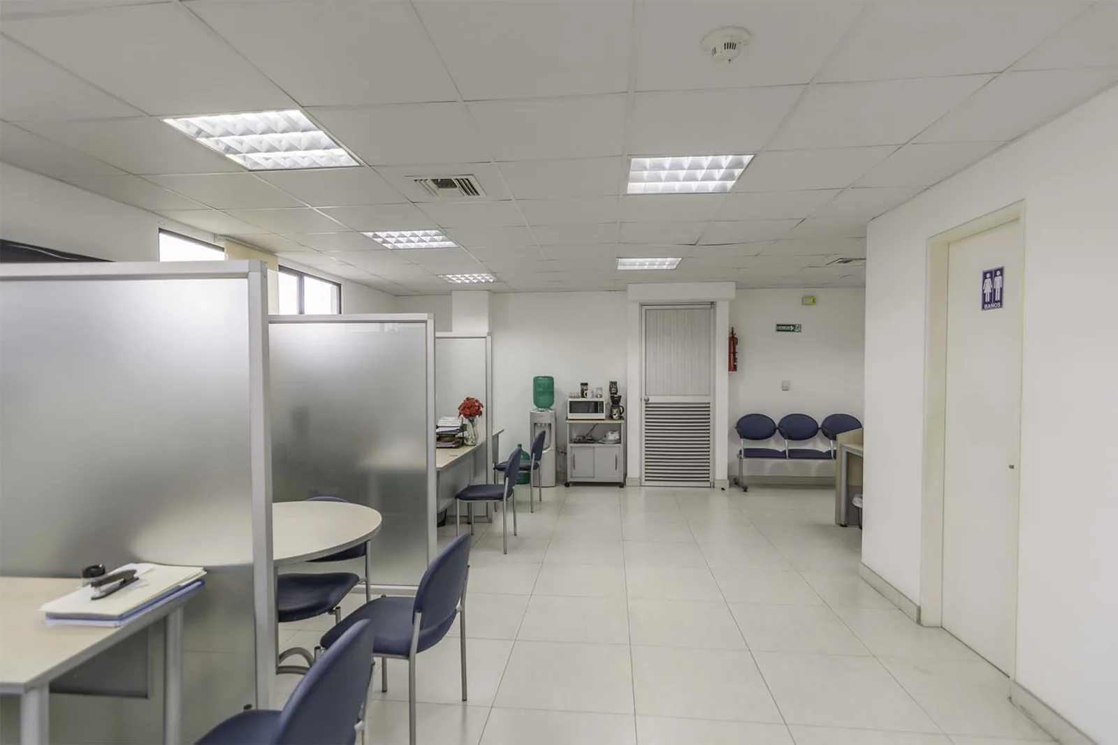 Oficina en venta en el Edificio Atlantis, Norte de Guayaquil – Foto 2