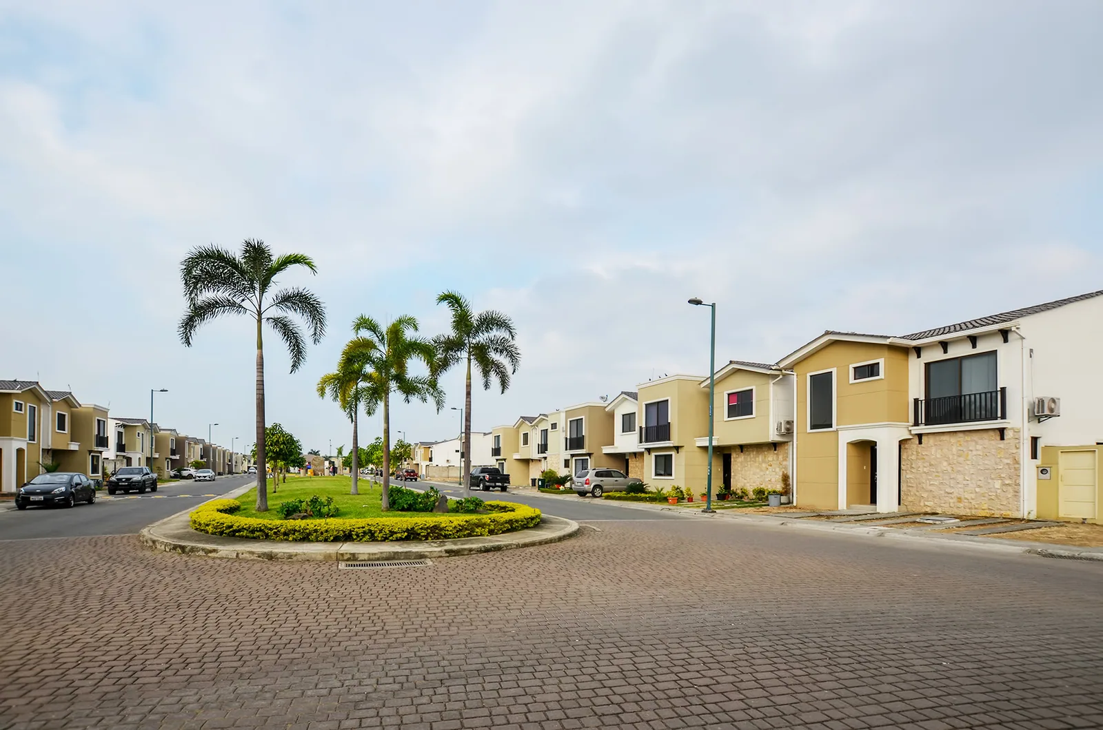 Terreno en venta Urb. Mallorca Village, Vía Samborondón – Foto 1