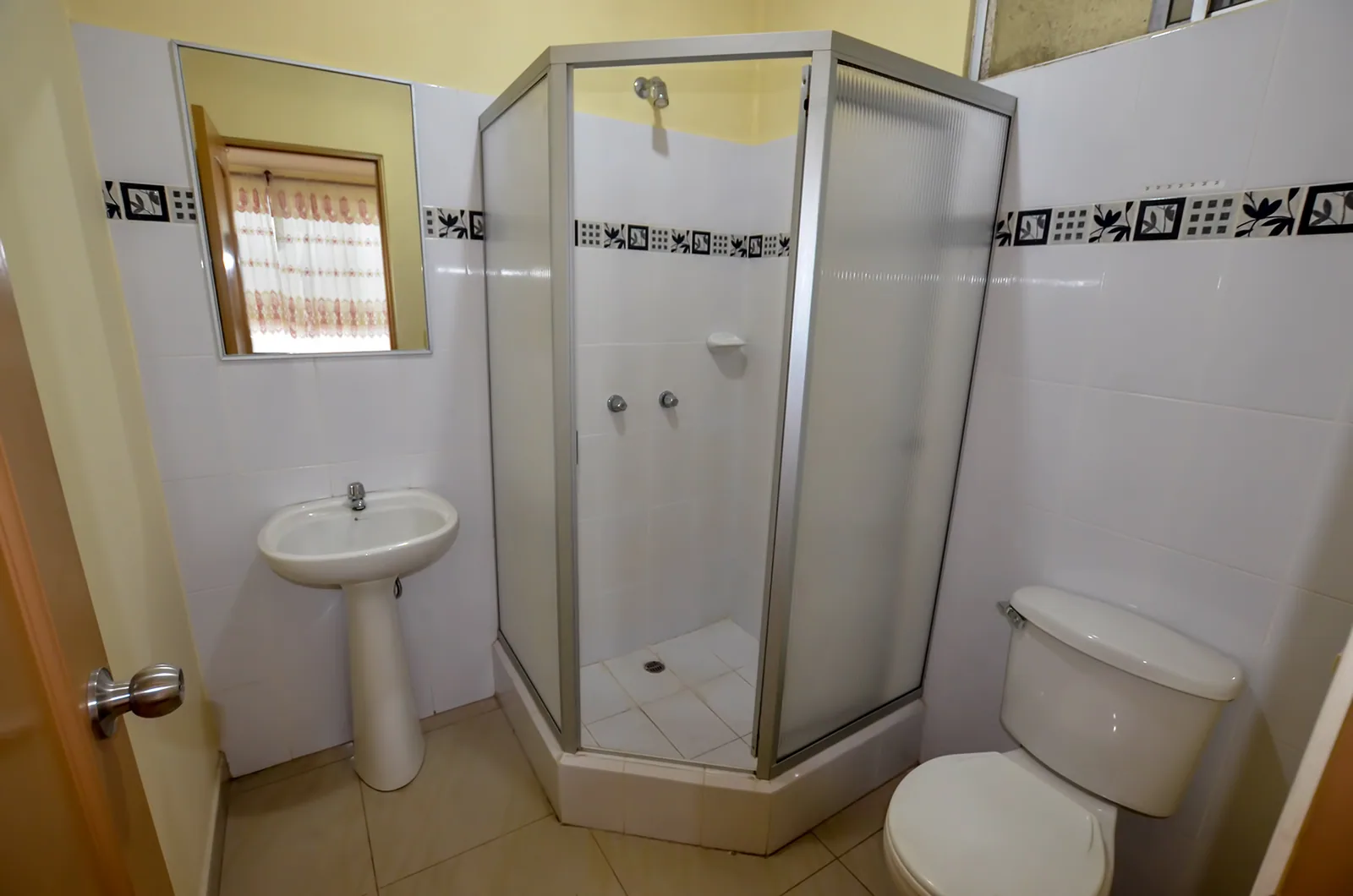 Departamento en alquiler en la Urbanización Volare, Vía Samborondón – Foto 5