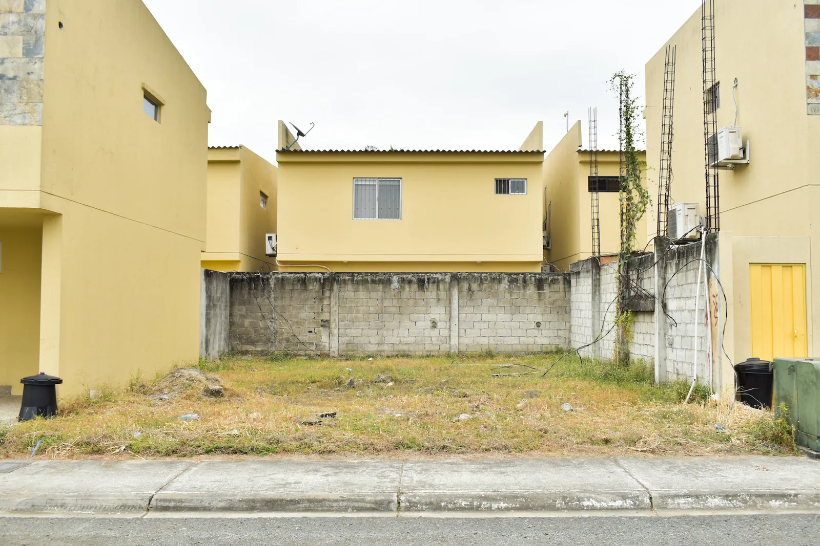 Terreno en venta en la Urbanización Vicrieel, Vía Samborondón – Foto 2