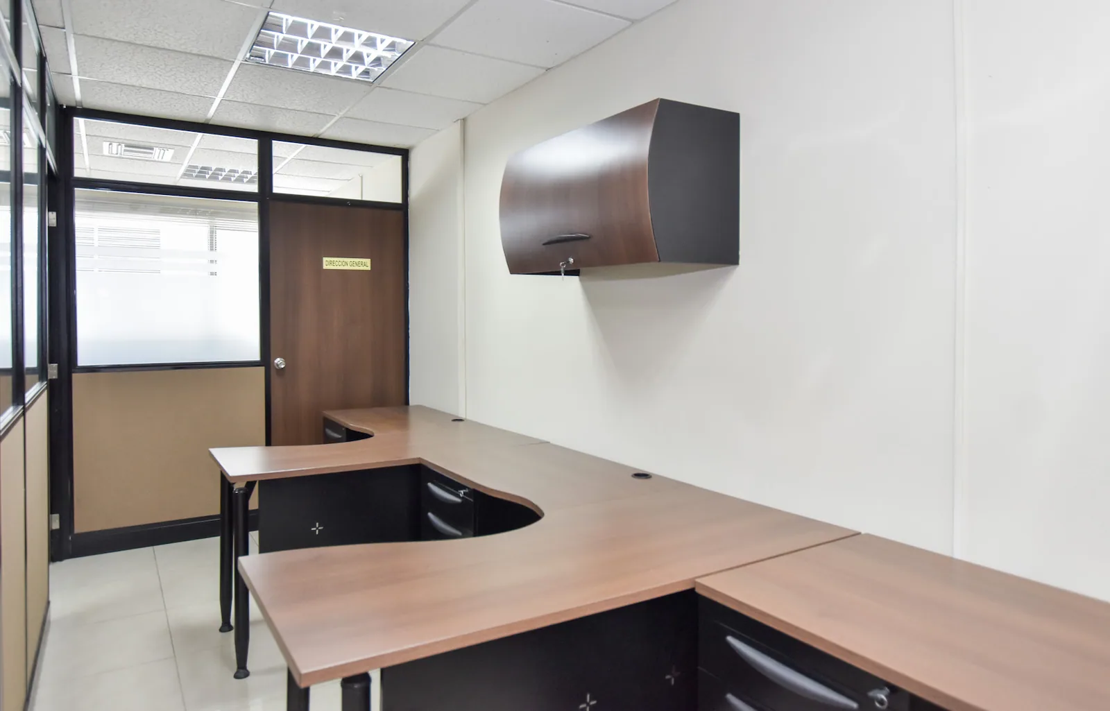 Oficina en alquiler en el Edificio Trade Building, Norte de Guayaquil  – Foto 4