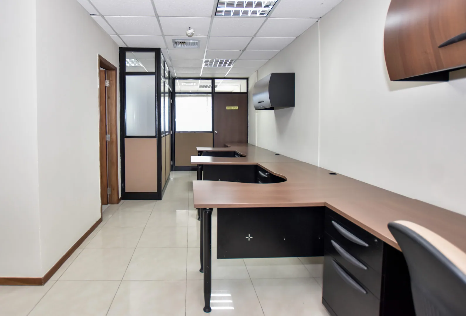 Oficina en alquiler en el Edificio Trade Building, Norte de Guayaquil  – Foto 5