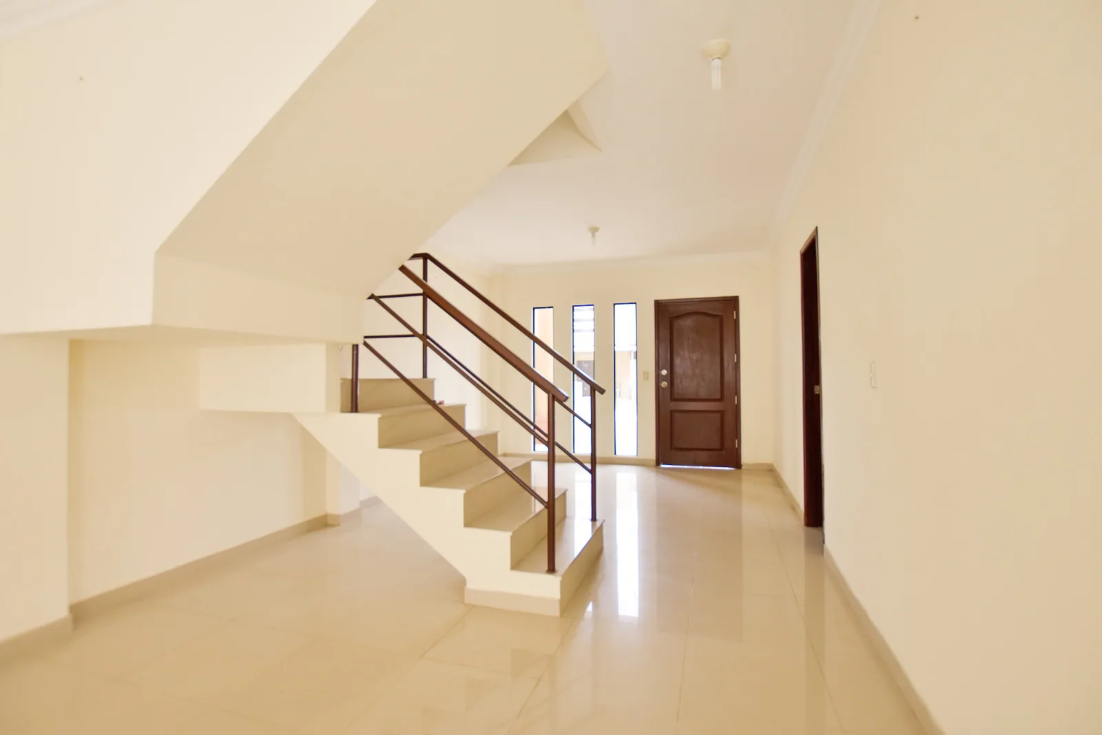 Casa en venta en la Urbanización Villa Club, Vía a Daule – Foto 3
