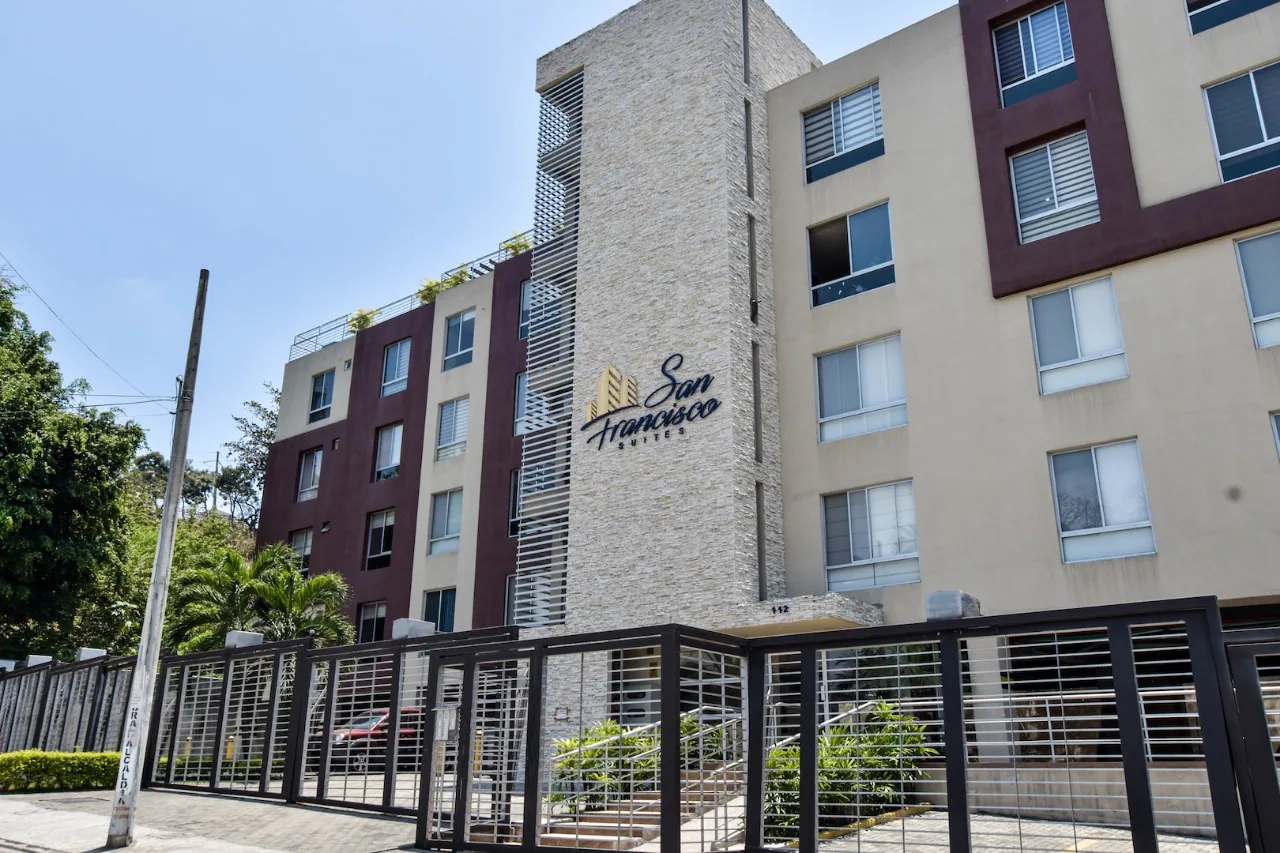 Departamento en Alquiler en Lomas de Urdesa – Foto 1