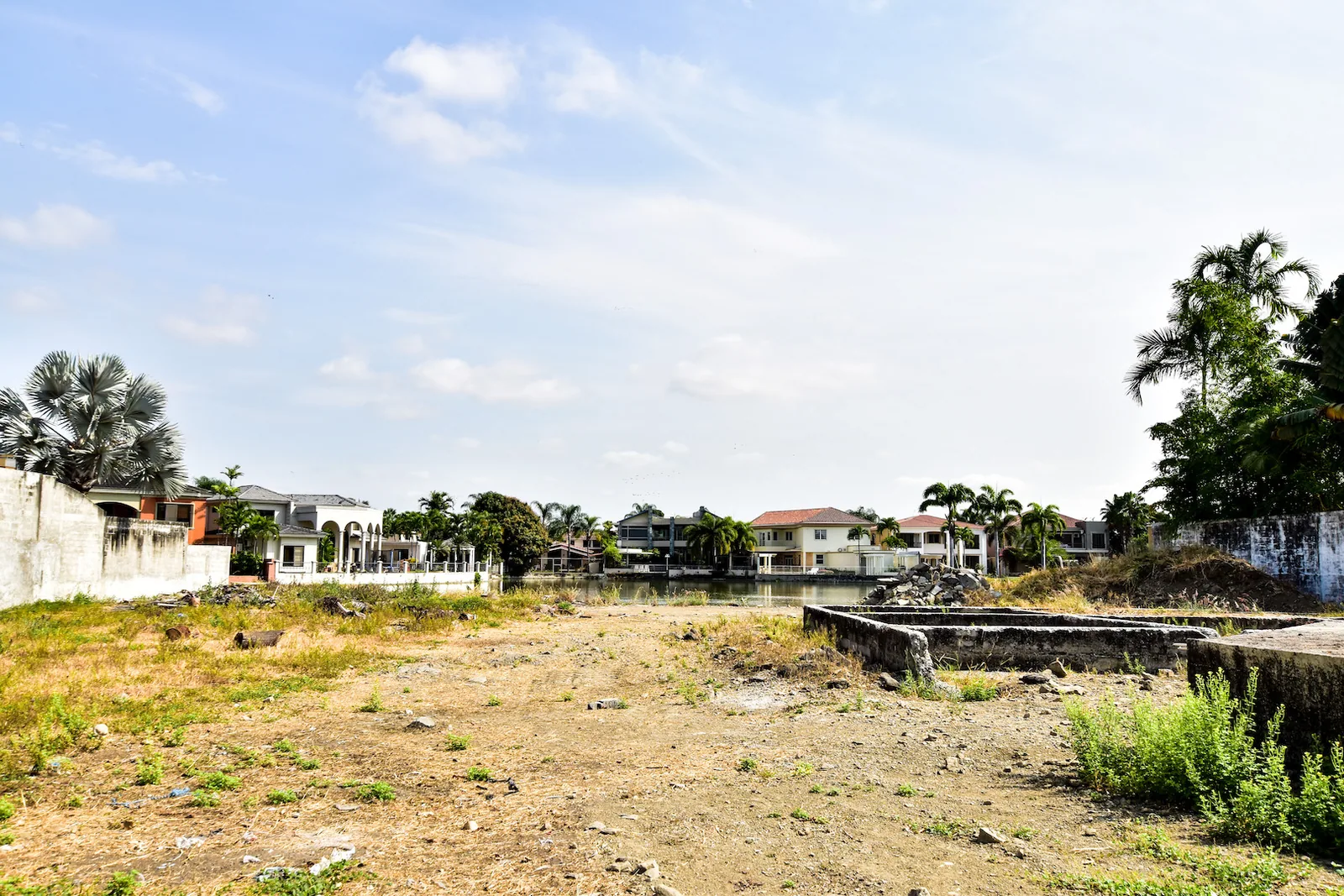 Terreno en venta en la Urbanización El Rio – Foto 3