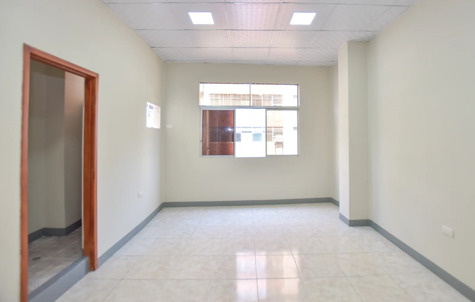 Alquiler de oficina en el centro de Guayaquil – Foto 1