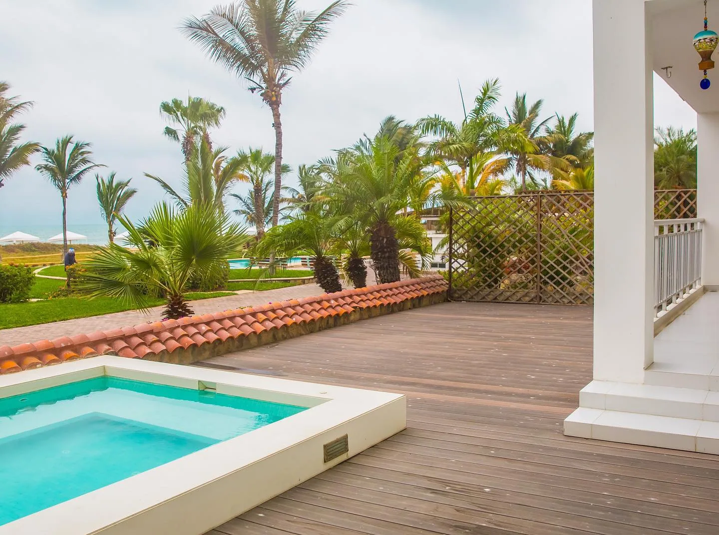 Departamento en venta al pie del mar en Punta Blanca, Prov. Santa Elena - Ecuador